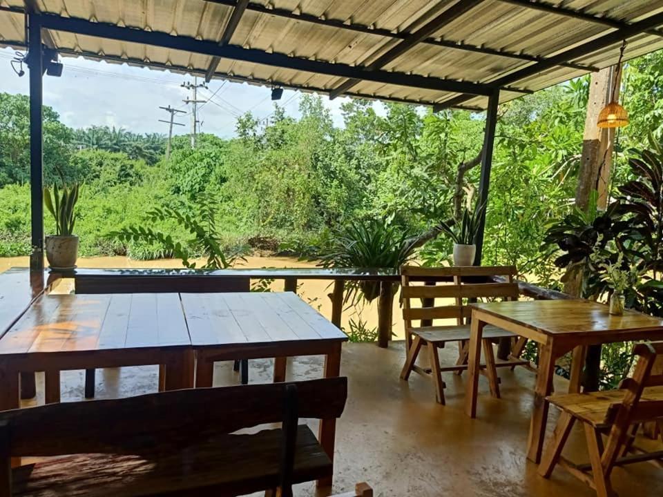 Suankafae Resort สวนกาแฟรีสอร์ท Surat Thani Exteriér fotografie